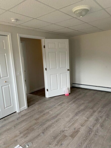 Building Photo - 357 Sherwood Rd