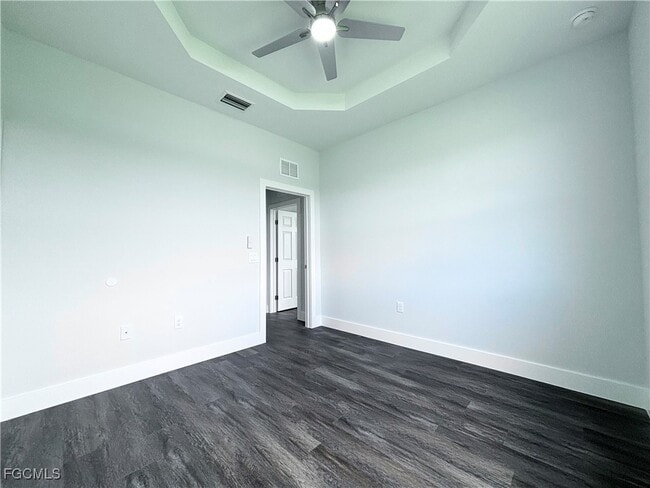 Building Photo - 4554 20th St SW