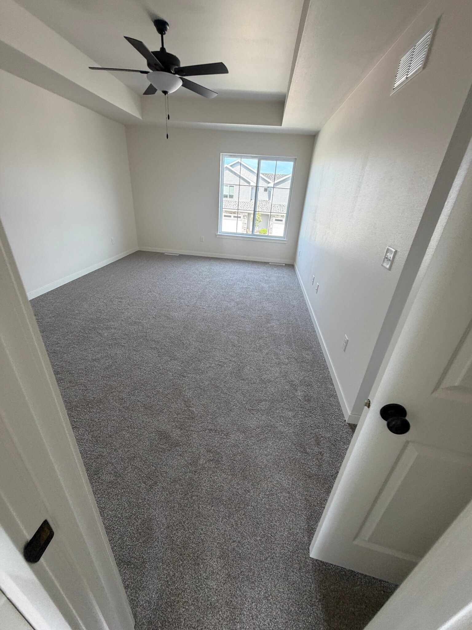 Building Photo - 1648 Aspen Ct