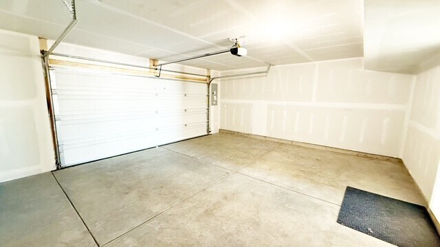 Building Photo - 13423 E 134th St