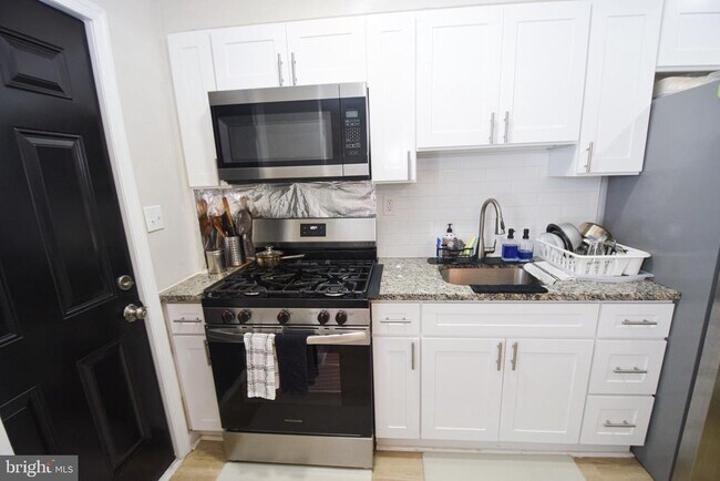 Building Photo - 1629 Searles Rd