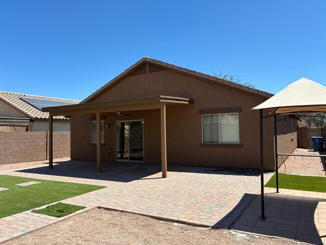 Building Photo - 23826 W Yavapai St