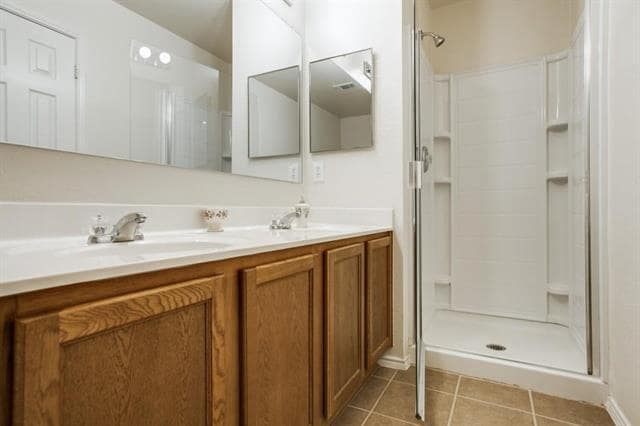 Building Photo - 12911 Balez Dr