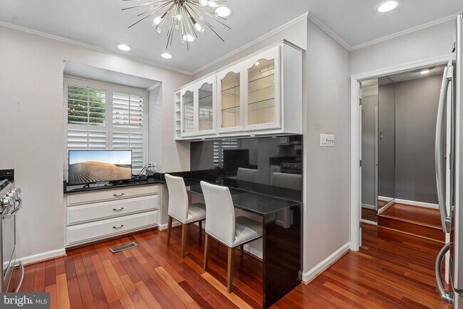 Building Photo - 519 Brummel Ct NW