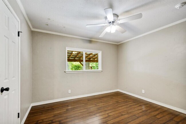 Building Photo - 3429 Harvest Dr