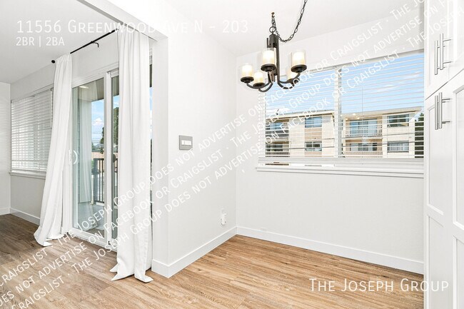 Building Photo - 11556 Greenwood Ave N