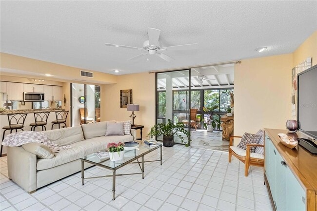 Building Photo - 761 Pine Run Dr