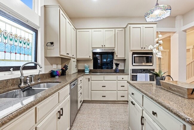 Building Photo - 1211 Lexington St