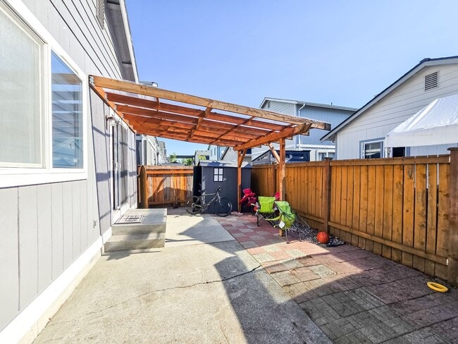 Building Photo - Berry Farms 3BD