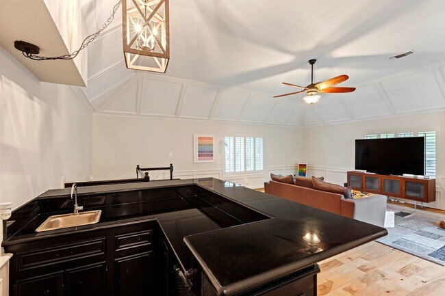 Building Photo - 9527 Enstone Cir