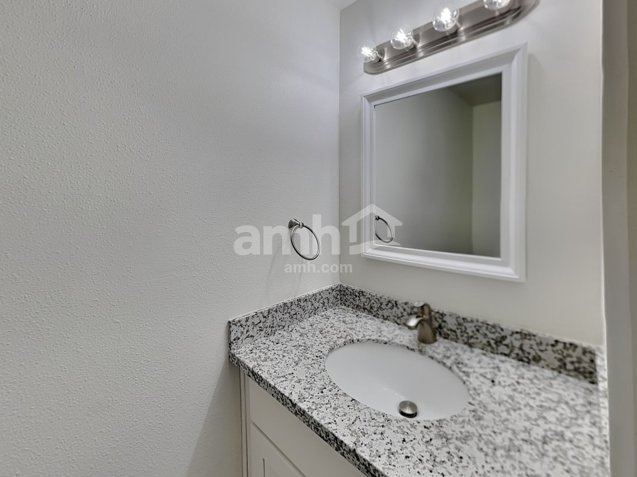 Building Photo - 16986 SW Steele Way