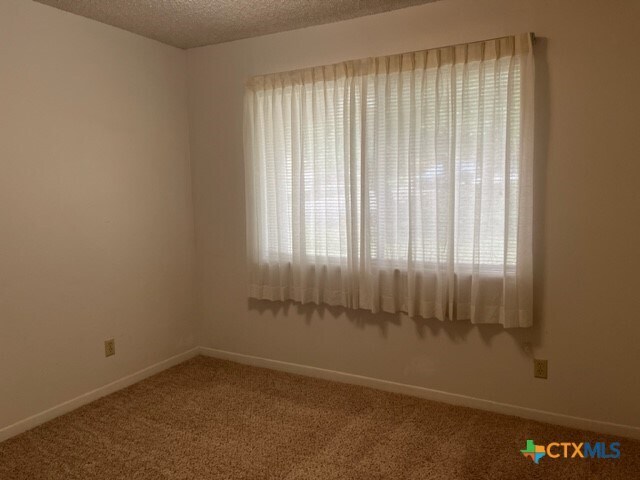 Building Photo - 311 Cindy Dr