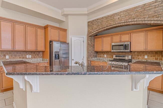 Building Photo - 405 Springwood Ct