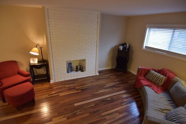 Building Photo - 3928 Warwick Blvd