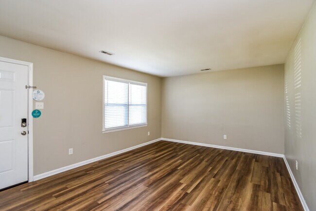 Building Photo - 6216 Bonnybrook Ln