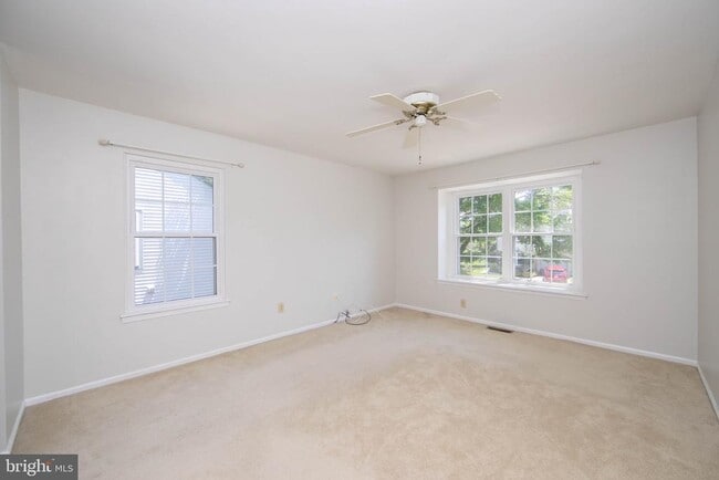 Building Photo - 178 Kettlebrook Dr