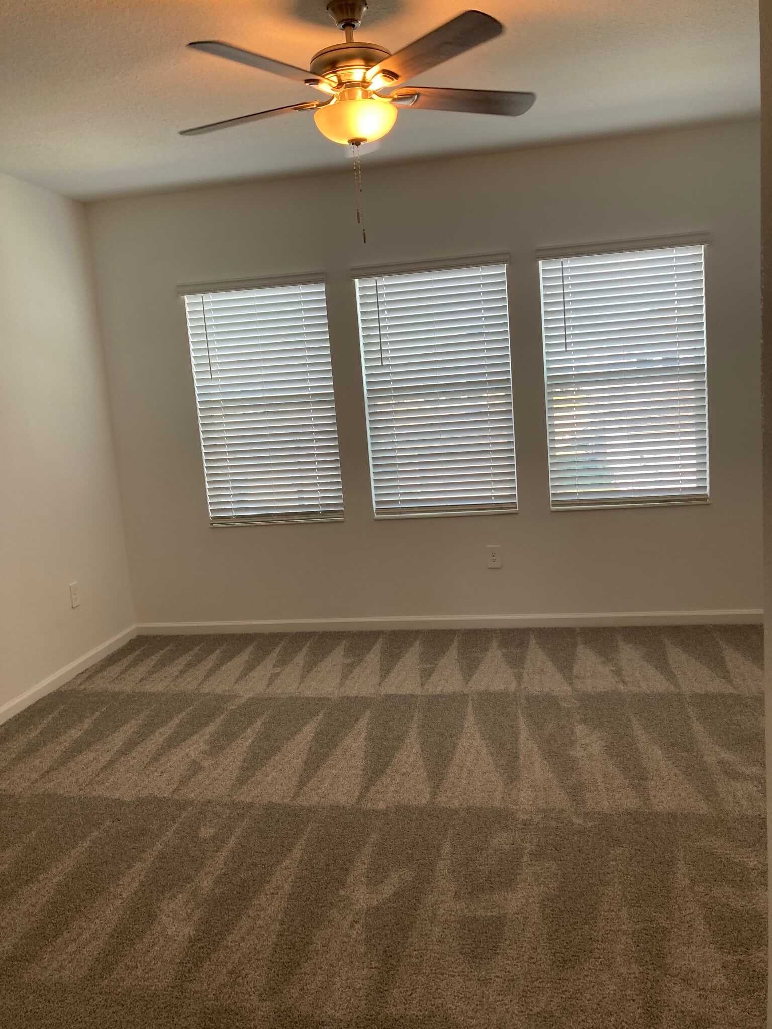 Master Bedroom - 6188 Shavasana Rd