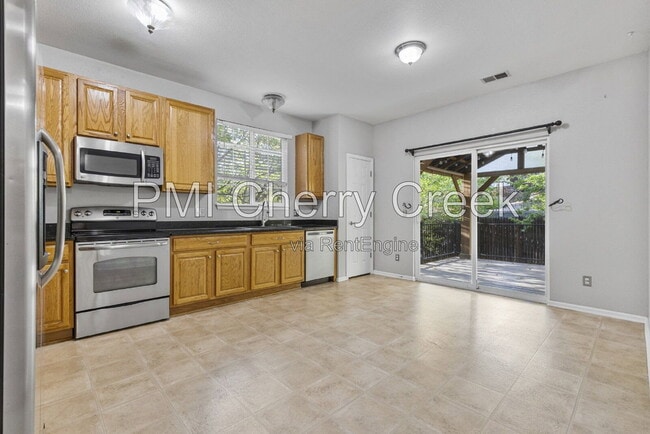 Building Photo - 18647 E Vassar Dr