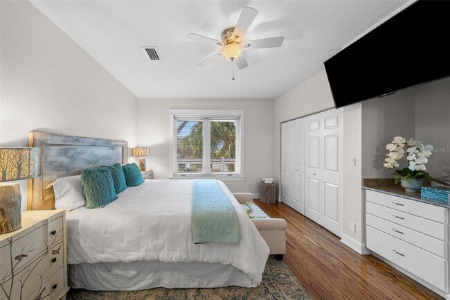 Building Photo - 12112 Lagoon Ln