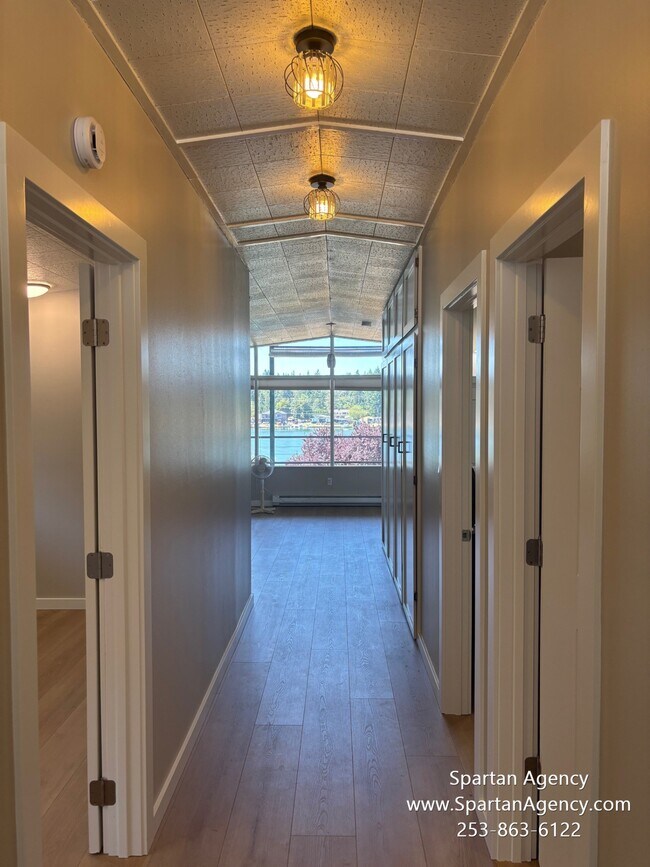 Building Photo - 1020 184th Ave Ct E
