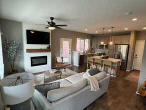 Building Photo - Beautiful 3 Bedroom - 3 1/3 Bathroom Home ...