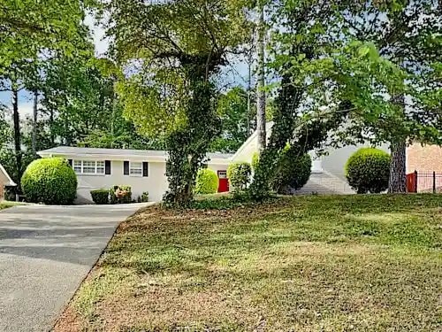Building Photo - 2812 Rainbow Forest Dr
