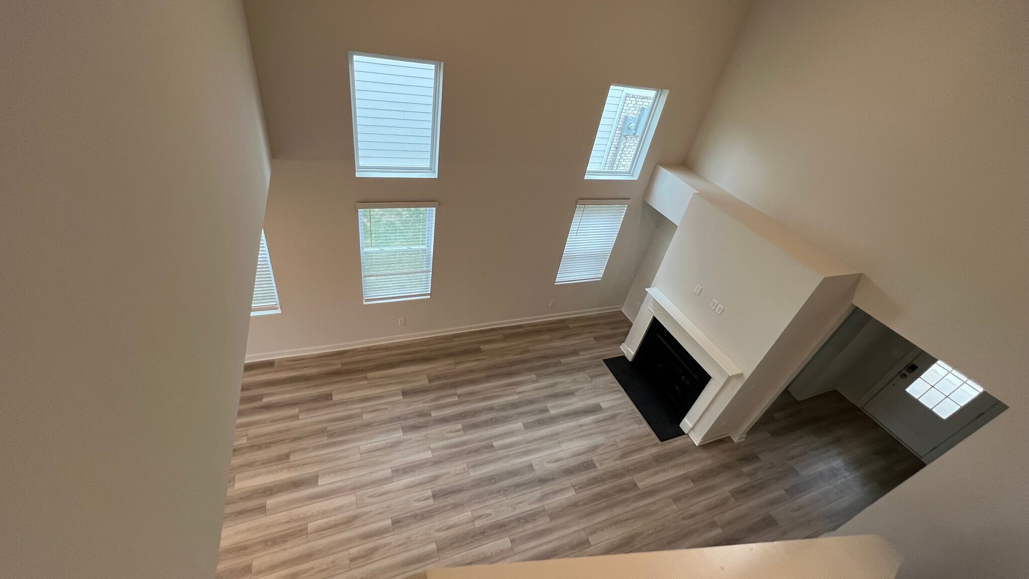 Building Photo - 2428 Williams Ridge Dr