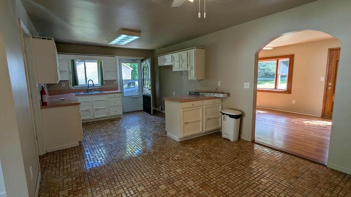 Building Photo - 9298 Arbela Rd