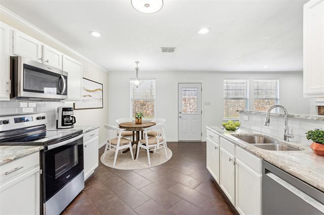 Building Photo - 3804 McClintick Rd