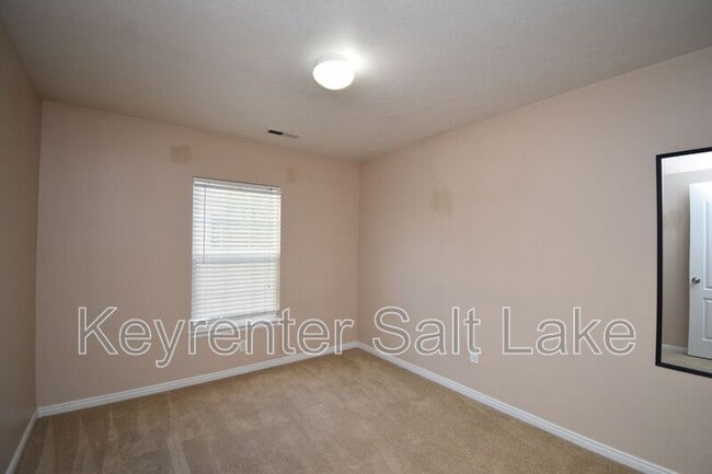 Building Photo - 6762 W Callery Ln