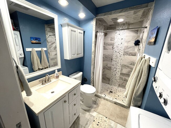 Building Photo - Furnished Ground Floor Southpointe Condo Available