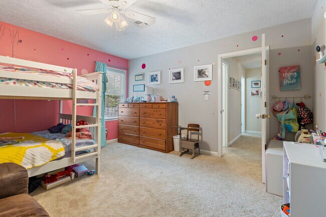 Building Photo - 431 Duckworth Dr