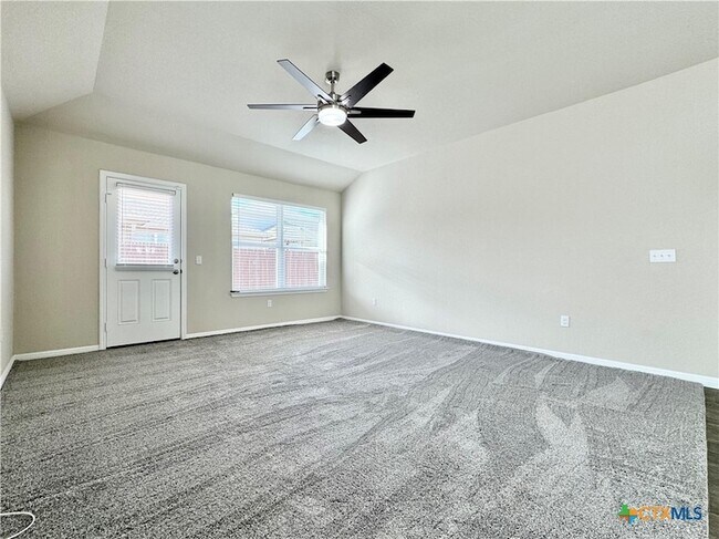 Building Photo - 224 Yoakum St