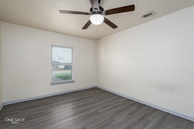 Building Photo - 3181 Sherry Ln