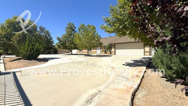 Building Photo - 7652 Sherborn Ave