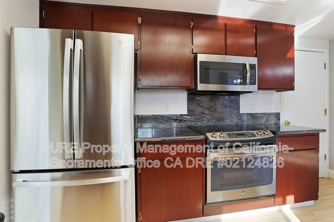 Building Photo - 4 Coyle Creek Cir