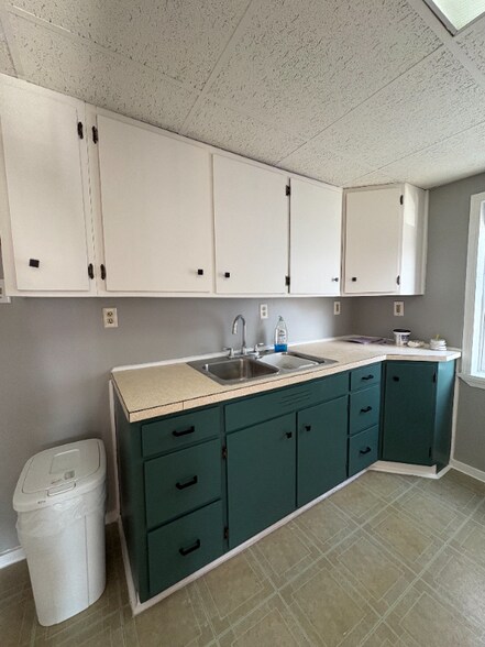 Building Photo - 221 E Cumberland St