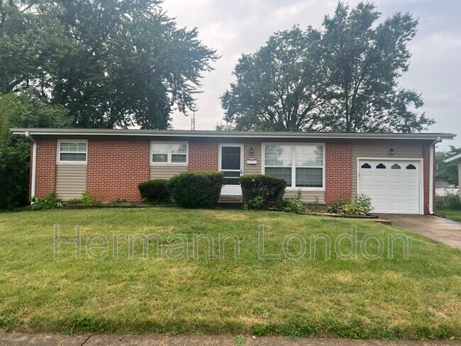 Primary Photo - 750 Blackbird Dr