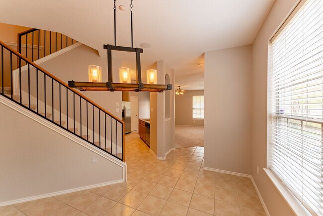 Building Photo - Stunning North-Austin  2/2.5 Home