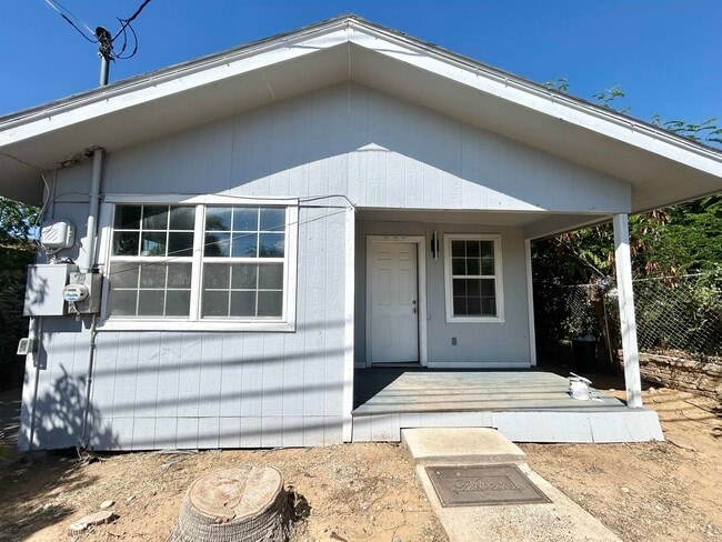 Primary Photo - 2314 Pine St