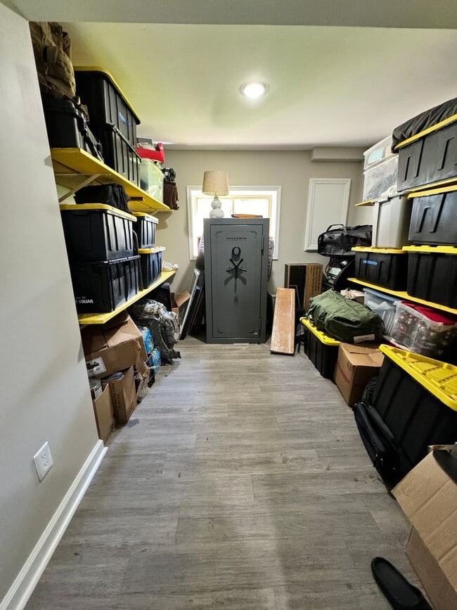Building Photo - 4 Bedrooms with Finished Basement and Bonu...