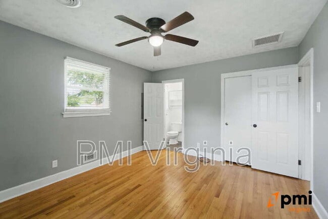 Building Photo - 4012 Nina Dr