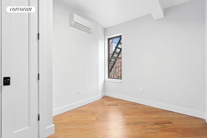 Primary Photo - 677 Vanderbilt Ave