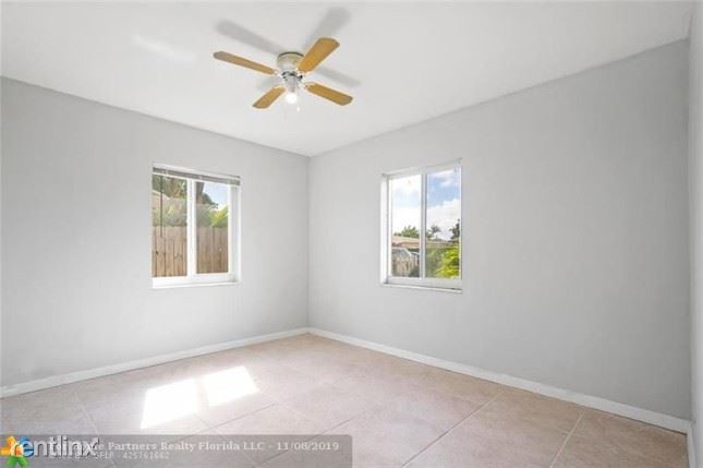 Building Photo - 3 br, 1 bath House - 261 Ne 49th Street