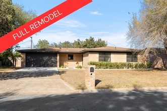 Building Photo - COMING SOON-A Fresh Start on Orchid Ave!