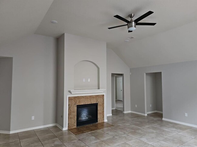 Building Photo - 5003 Colony Hurst Trail