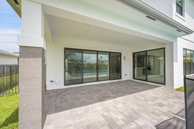 Building Photo - 10040 Stockrun Dr