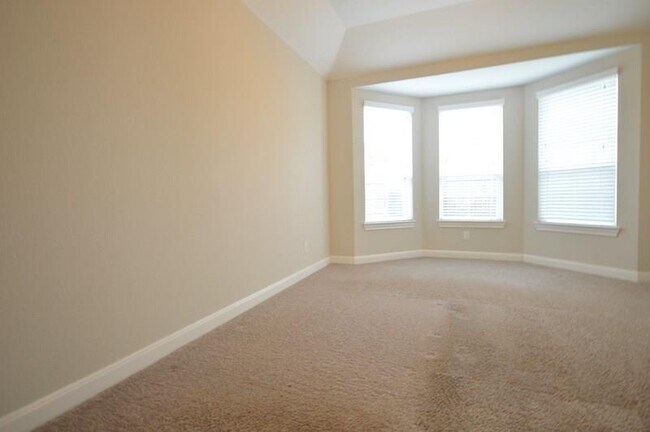 Building Photo - 2211 Hidden Meadow Ln