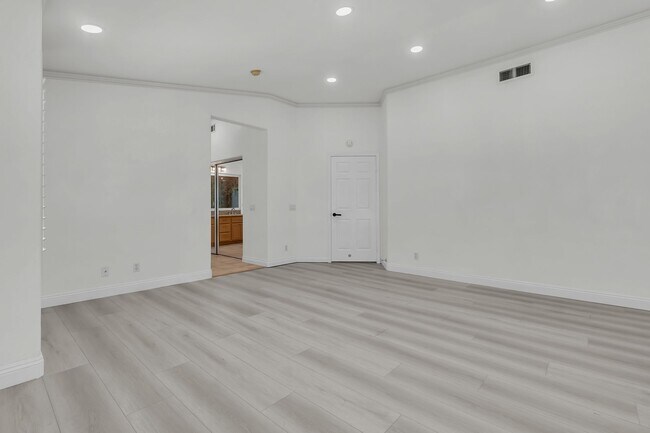 Building Photo - 11625 Allen