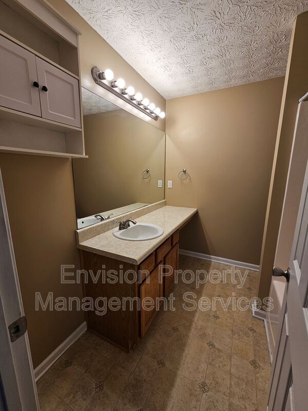 Building Photo - 4394 Stone Gate Way